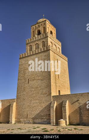 Alte große Moschee in Kairouan in der Sahara, Tunesien, Afrika, HDR, Tunesien, Afrika Stockfoto
