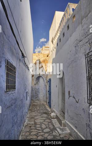 Enge Straße der alten Medina in Hammamet, Tunesien, Mittelmeer, Afrika, HDR, Tunesien, Afrika Stockfoto