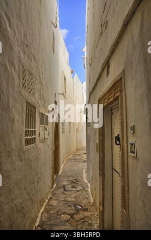 Enge Straße der alten Medina in Hammamet, Tunesien, Mittelmeer, Afrika, HDR, Tunesien, Afrika Stockfoto