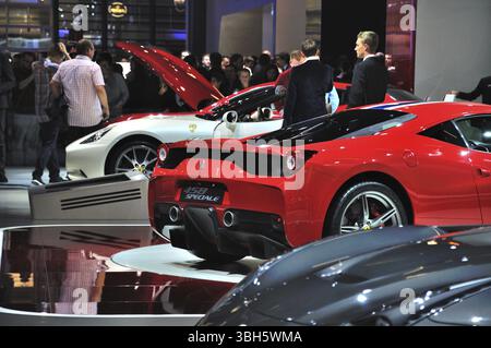 FRANKFURT - 14. SEPTEMBER: Ferrari 458 italia wird auf der 65. IAA (Internationale Automobil Ausstellung) am 14. September 2013 in Fr. Stockfoto