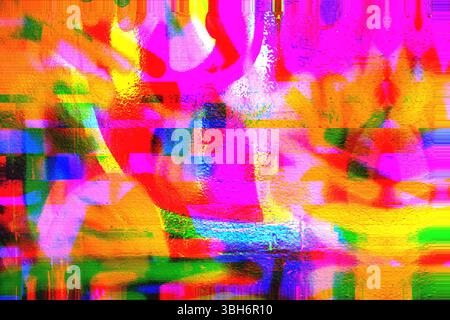 Lebendige Glitch Art in Neon Pink Gelb Blau für digitales Design der 80er 90er Jahre Stockfoto