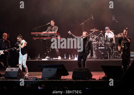 Dieter Bohlen live mit seinem Programm 40 Jahre Modern Talking auf dem Stars of Sound Festival 2025 auf dem Stadtpaltz. Aarberg, 06.06.2025 *** Dieter Bohlen live mit seinem Programm 40 Years of Modern Talking beim Stars of Sound Festival 2025 auf dem Stadtpaltz Aarberg, 06 06 2025 Foto:XP.xFrauchigerx/xFuturexImagex Stars of Sounds 5643 Stockfoto