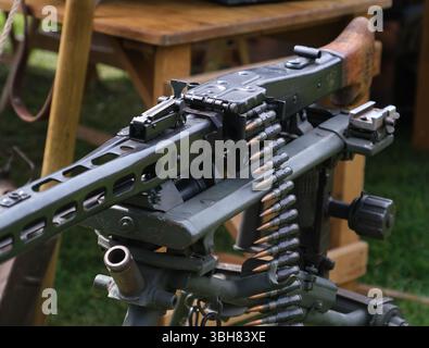 Das MG 42 ist ein luftgekühltes Mehrzweckmaschinengewehr, das von der Wehrmacht und der Waffen-SS eingesetzt wird Stockfoto