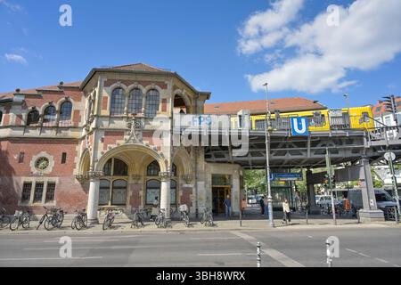 U-Bahnhof Schlesisches Tor, Kreuzberg, Bezirk Friedrichshain-Kreuzberg, Berlin, Deutschland Stockfoto