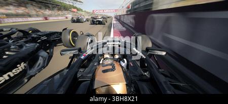 F1 (vermarktet als F1 the Movie) ist ein US-amerikanisches Sportdrama von Joseph Kosinski mit einem Drehbuch von Ehren Kruger aus einer Geschichte, an der die beiden mitgeschrieben haben, über die Formel-1-Weltmeisterschaft, die in Zusammenarbeit mit der FIA, ihrem Leitungsorgan, entstand. Stockfoto