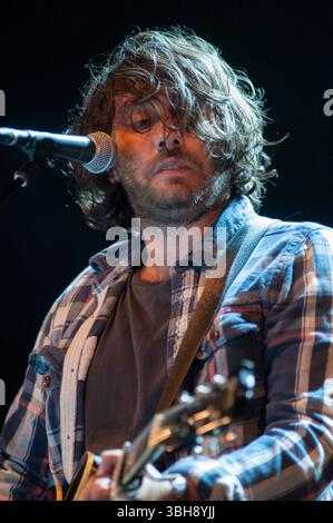 Die französische Sängerin Saez live beim brüsseler Sommerfest. | Saez en Concert au Bruxelles Summer Festival. Pix: Damien Saez Stockfoto