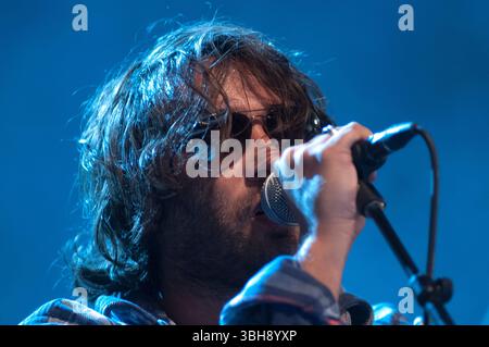 Die französische Sängerin Saez live beim brüsseler Sommerfest. | Saez en Concert au Bruxelles Summer Festival. Pix: Damien Saez Stockfoto