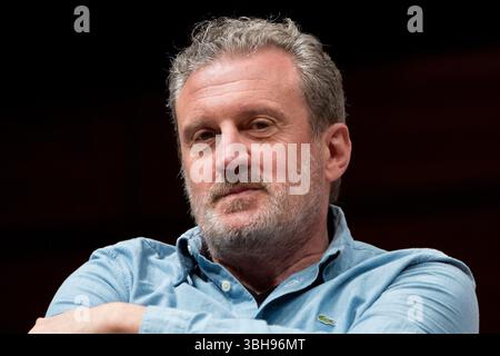 Turin, Italien. Mai 2025. Der italienische Schriftsteller Antonio Manzini ist Gast der Buchmesse in Turin 2025 Stockfoto