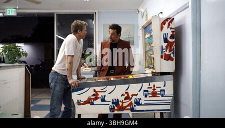 F1 (vermarktet als F1 the Movie) ist ein US-amerikanisches Sportdrama von Joseph Kosinski mit einem Drehbuch von Ehren Kruger aus einer Geschichte, an der die beiden mitgeschrieben haben, über die Formel-1-Weltmeisterschaft, die in Zusammenarbeit mit der FIA, ihrem Leitungsorgan, entstand. Stockfoto