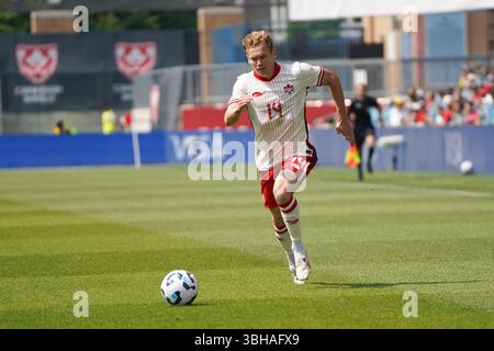 Toronto, Ciudad de Mexico, Kanada. Juni 2025. Jacob Shaffelburg #14 von Kanada treibt den Ball während des internationalen Freundschaftsspiels zwischen Kanada und der Ukraine auf dem BMO Field nach vorne. Endpunktzahl Kanada 4-2 Ukraine. Am 7. Juni 2025 in Toronto, Kanada. (Kreditbild: © Leonardo Ramirez/eyepix via ZUMA Press Wire) NUR REDAKTIONELLE VERWENDUNG! Nicht für kommerzielle ZWECKE! Stockfoto