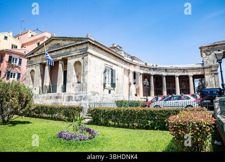 Palast von St. Michael und St. George, heute eine Asiatische Kunstgalerie in Korfu Stadt, Griechenland Stockfoto
