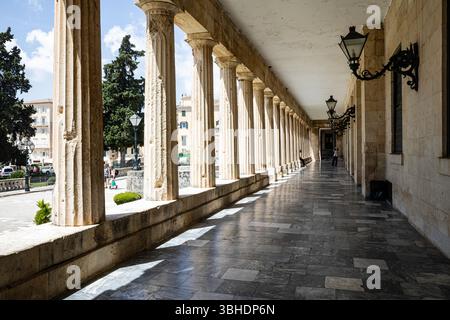 Palast von St. Michael und St. George, heute eine Asiatische Kunstgalerie in Korfu Stadt, Griechenland Stockfoto