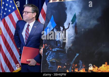 Washington, Usa. Juni 2025. Mike Johnson, Sprecher des US-Repräsentantenhauses, während einer Pressekonferenz im RNC/Capitol Hill in Washington DC, USA. Quelle: SOPA Images Limited/Alamy Live News Stockfoto