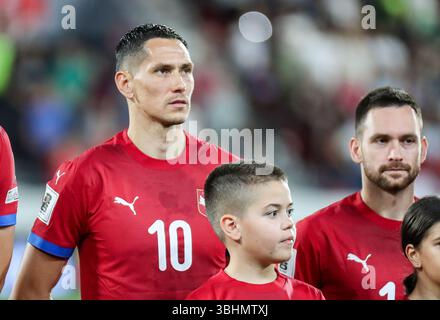 Leskovac, Serbien. Juni 2025. SASA Lukic aus Serbien wartet vor dem Spiel der FIFA-Weltmeisterschaft 2026 in der Gruppe K der Europameisterschaft zwischen Serbien und Andorra am 10. Juni 2025 im Dubocica-Stadion auf. Quelle: Dimitrije Vasiljevic/Alamy Live News Stockfoto