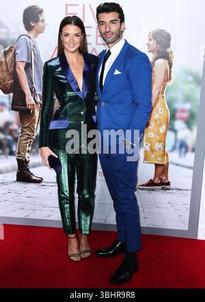 (AKTE) Justin Baldonis Klage gegen Blake Lively wurde vom Bundesrichter entlassen. WESTWOOD, LOS ANGELES, KALIFORNIEN, USA - 7. MÄRZ: Emily Baldoni und Ehemann/US-amerikanischer Schauspieler und Regisseur Justin Baldoni kommen am 7. März 2019 zur Premiere von Lionsgate's „Five Feet Apart“ im Fox Bruin Theatre in Westwood, Los Angeles, Kalifornien, USA. (Foto: Xavier Collin/Image Press Agency) Stockfoto
