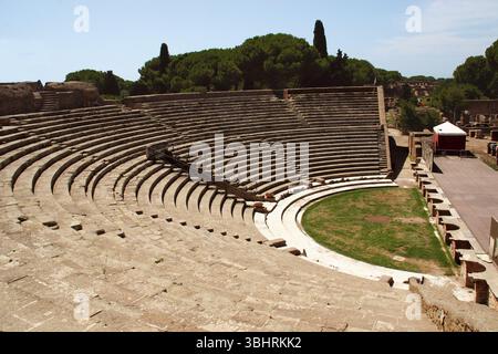 Italien. Ostia Antica. Hafenstadt des antiken Roms. Theater. Stockfoto