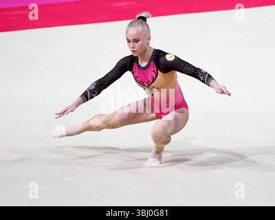 Gymnastik - Europameisterschaften Glasgow 2018: GLASGOW, SCHOTTLAND - 4. AUGUST Angelina Melnikova (Russland) wurde während des Wettbewerbs bei den Europameisterschaften Glasgow 2018 im SSE Hydro am 4. August 2018 in Glasgow, Schottland, ausgetragen. Stockfoto