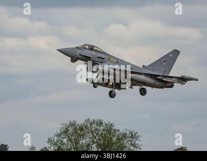Eurofighter Taifun, 29 Squadron RAF, landet bei der RAF Coningsby Stockfoto