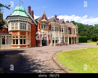 Bletchley Park Haus Kriegsbüros geheim Platz versteckt Milton Keynes The Bombe berühmte Militärsoldaten Navy Army Luftwaffe Nachahmung Spielfilm Stockfoto