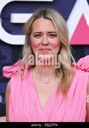 London, Großbritannien. Juni 2025. Edith Bowman kommt bei der Premiere von Squid Game Staffel 3, Barbican. Quelle: Doug Peters/EMPICS/Alamy Live News Stockfoto
