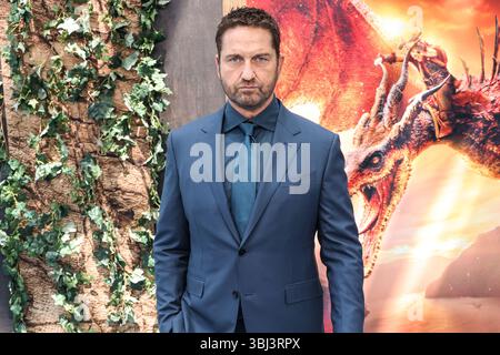 MIRACLE MILE, LOS ANGELES, KALIFORNIEN, USA - JUNI 07: Der schottische Schauspieler und Produzent Gerard Butler kommt am 7. Juni 2025 zur Premiere von Universal Pictures und DreamWorks Animation's „How to Train Your Dragon“ im David Geffen Theater im Academy Museum of Motion Pictures in Miracle Mile, Los Angeles, Kalifornien, USA. (Foto: Xavier Collin/Image Press Agency) Stockfoto