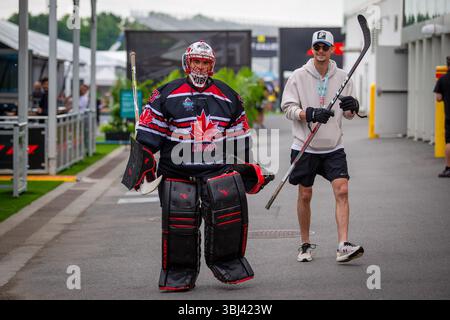 Montreal, Kanada. Mai 2025. Hockeyspieler im Fahrerlager während des Formel 1 Pirelli Grand Prix du Canada 2025, Montreal, Quebec, Kanada, vom 12. Bis 15. Juni - Runde 10 von 24 von 2025 F1 World Championship Credit: Alessio de Marco | Avens-Images.com/Alamy Live News Stockfoto