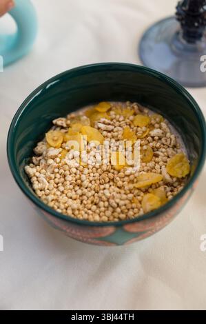 Frühstücksmomente mit gesunden Speisen Stockfoto
