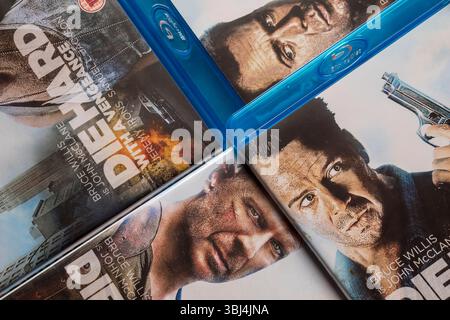 Hintergrund der Blu-ray-Filmsammlung mit John McClane (Bruce Willis). Stockfoto