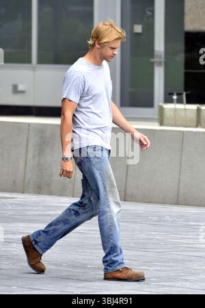 Boyd Holbrook am Set von „Very Good Girls“ in New York City – 19. Juli 2012 Stockfoto