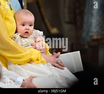 Stockholm, Schweden. Juni 2025. Prinzessin Ines während der Taufe von Prinzessin Ines in der Drottningholm Palace Chapel in Stockholm, Schweden, am 13. Juni 2025.Foto: Jonas Ekströmer/TT/Code 10030 Credit: TT News Agency/Alamy Live News Stockfoto