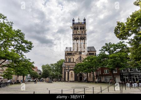 St. Quirinus-Münster am Münterplatz Neuss, Nordrhein-Westfalen, Deutschland *** St. Quirinus Münster am Münterplatz Neuss, Nordrhein-Westfalen, Deutschland Stockfoto