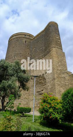 Mädchenturm in der Altstadt von Baku, der Hauptstadt Aserbaidschans Stockfoto