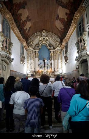 Sao Paulo, Brasilien. Juni 2025. Der Tag des Heiligen Antonius wird in der Kirche des Heiligen Antonius auf dem Patriarca-Platz in São Paulo gefeiert. (Foto FAGA/SIPA USA) Credit: SIPA USA/Alamy Live News Stockfoto
