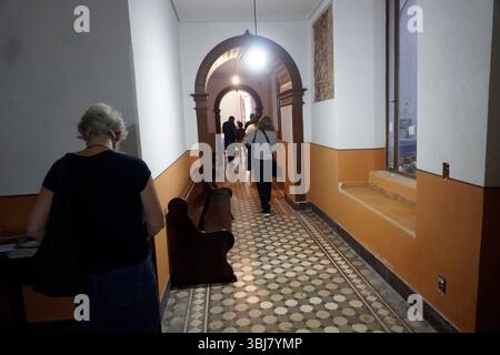 Sao Paulo, Brasilien. Juni 2025. Der Tag des Heiligen Antonius wird in der Kirche des Heiligen Antonius auf dem Patriarca-Platz in São Paulo gefeiert. (Foto FAGA/SIPA USA) Credit: SIPA USA/Alamy Live News Stockfoto