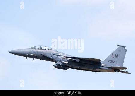 US Air Force McDonnell Douglas F-15 Adler des 48. Kampfflügels beim Üben bei RAF Lakenheath, Suffolk, Großbritannien Stockfoto
