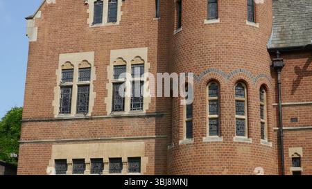 London, England 29. Mai 2025 Musiker Jimmy Page Tower House Home/House in 29 Melbury Road am 29. Mai 2025 in London, England. Foto: Barry King/Alamy Stock Photo Stockfoto