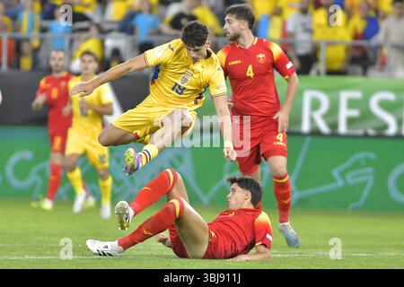 Ioan Vermesan 19 und Bodin Tomasevic 5 während der UEFA-Fußball-Europameisterschaft EURO U19 - Rumänien gegen Montenegro am 13. Juni 2025 Stockfoto