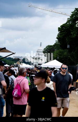 Washington, Usa. Juni 2025. Teilnehmer an der 250. Geburtstagsfeier der United States Army in der National Mall in Washington, DC am Samstag, den 14. Juni 2025.Foto: Andrew Thomas/CNP/ABACAPRESS.COM Credit: Abaca Press/Alamy Live News Stockfoto