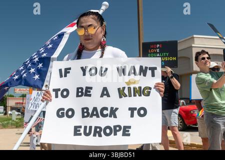 Demonstranten, die an dem „No King's Protest“ in West-Nebraska teilnahmen Stockfoto