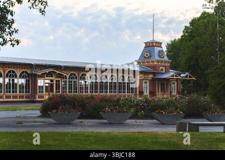 Außenansicht des Bahnhofs Haapsalu Stockfoto