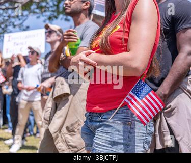 LOS ANGELES, CA. 14. Juni 2016: Schauspieler Keanu Reeves, Desmond ...