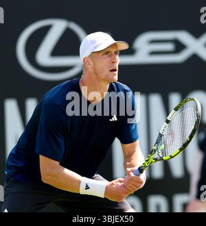 Ilkley, Großbritannien. Juni 2025. Jan Choinski (GBR) während seines Spiels gegen Alibek Kachmazov während der Qualifikationsrunde der ATP während der Qualifikationsrunde am 2. Tag der Lexus Nottingham Open Tennis Open am 14. Juni 2025 Credit: Andrew Sumner/Alamy Live News Stockfoto
