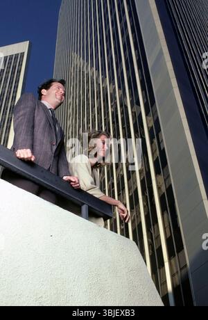 CYBILL SHEPHERD und BRUCE WILLIS bei MONDLICHT (1985). Kredit: ABC / Album Stockfoto