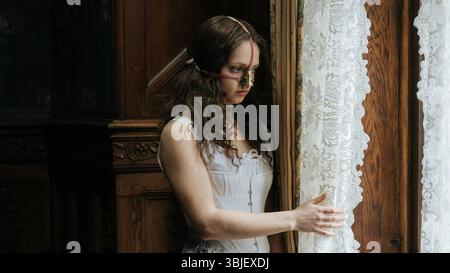ANE DAHL TORP in DER HÄSSLICHEN STIEFSCHWESTER (2025) -Originaltitel: DEN STYGGE STESOSTEREN-, Regie: EMILIE BLICHFELDT. Quelle: MER Film / Lava Films / Album Stockfoto