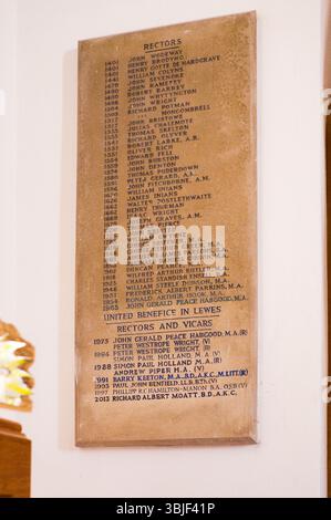 Liste der Rektoren der St. Anne’s Church in Lewes, ursprünglich war sie als St. Mary’s Without bekannt, da sie außerhalb der Stadtgrenze lag Stockfoto