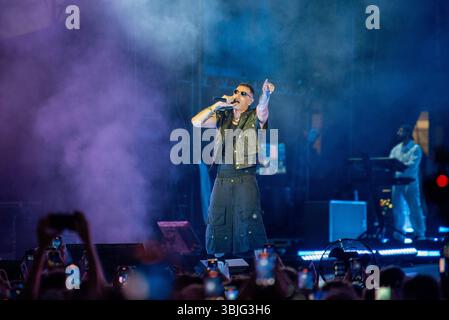 Marracash in Concerto allo Stadio Olimpico 'Grande Torino' Foto di Luca Moschini - Turin 14/06/2025 - Data Sold Out del Tour 'Marra Stadi 2025' Stockfoto