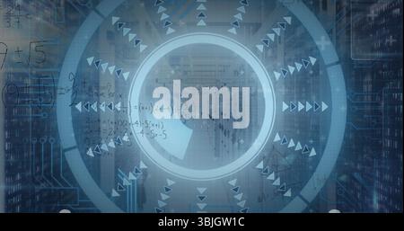 Projiziert eine kreisförmige HUD-Schnittstelle in das Rechenzentrum mit Server-Racks, Radialpfeilen und binärem Code Stockfoto