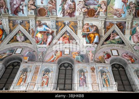 „Die Schöpfung Adams“ aus Michelangelos Fresko in der Sixtinischen Kapelle in Vatikanstadt Stockfoto