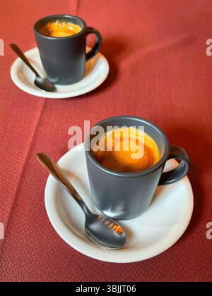 Zwei Tassen Kaffee. Stockfoto