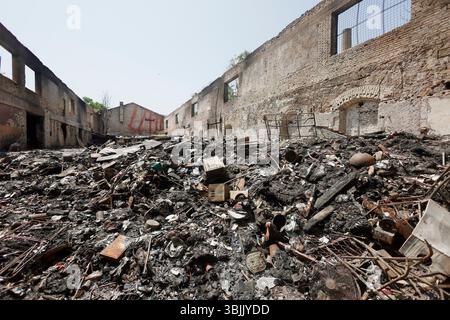 Operazioni di bonifica e cantierizzazione dell’ex stabilimento Mira Lanza nella Zona sud d Roma con il Sindaco Roberto Gualtieri, Maurizio Veloccia assessore all’urbanistica, Tobia Zevi Assessore al Patrimonio , Sabrina Alfonsi Assessora all’ambiente — Roma — Italia — Lunedì 16 Giugno 2025 2025 Stockfoto